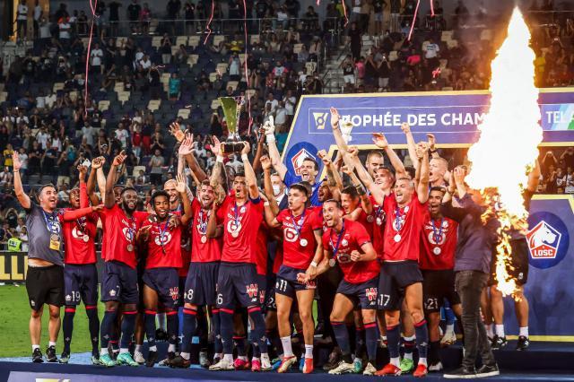 8868-【法超杯】里尔1比0首度加冕 终结大巴黎八连冠